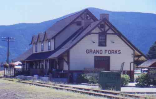 Former Grand Forks Railway Station, now a restaurant & pub.