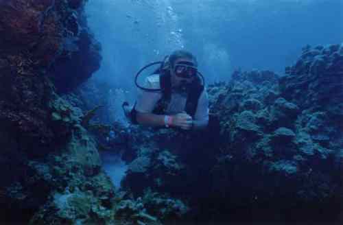 Peter at Palancar Reef, 85' down.